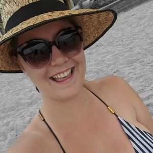 Meet your Posher, Janel